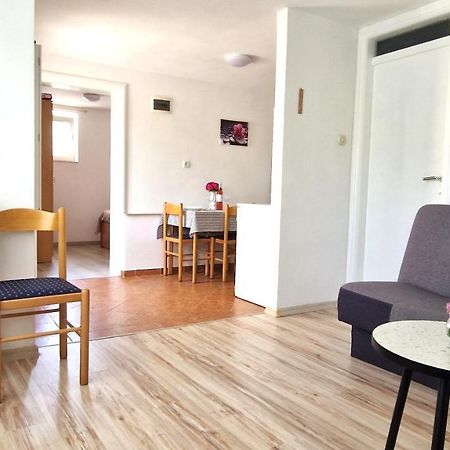 Apartment Jagoda Krk Town Esterno foto