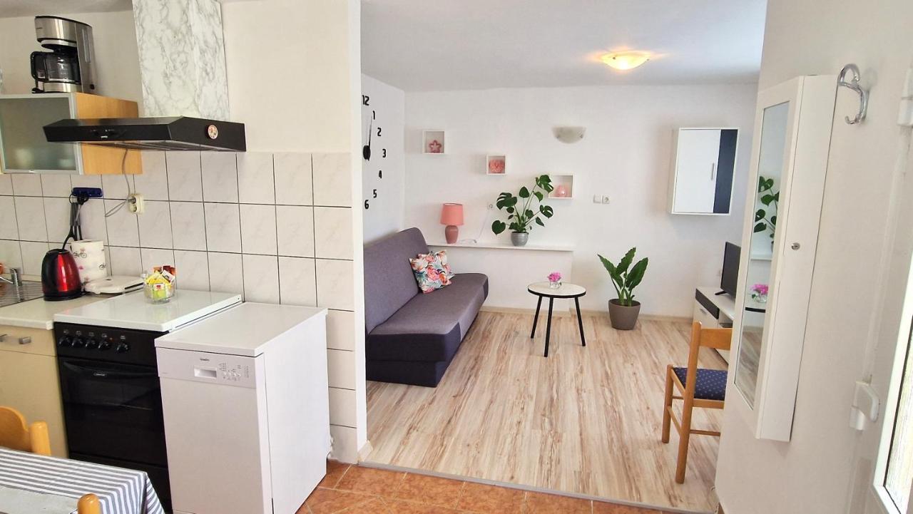 Apartment Jagoda Krk Town Esterno foto