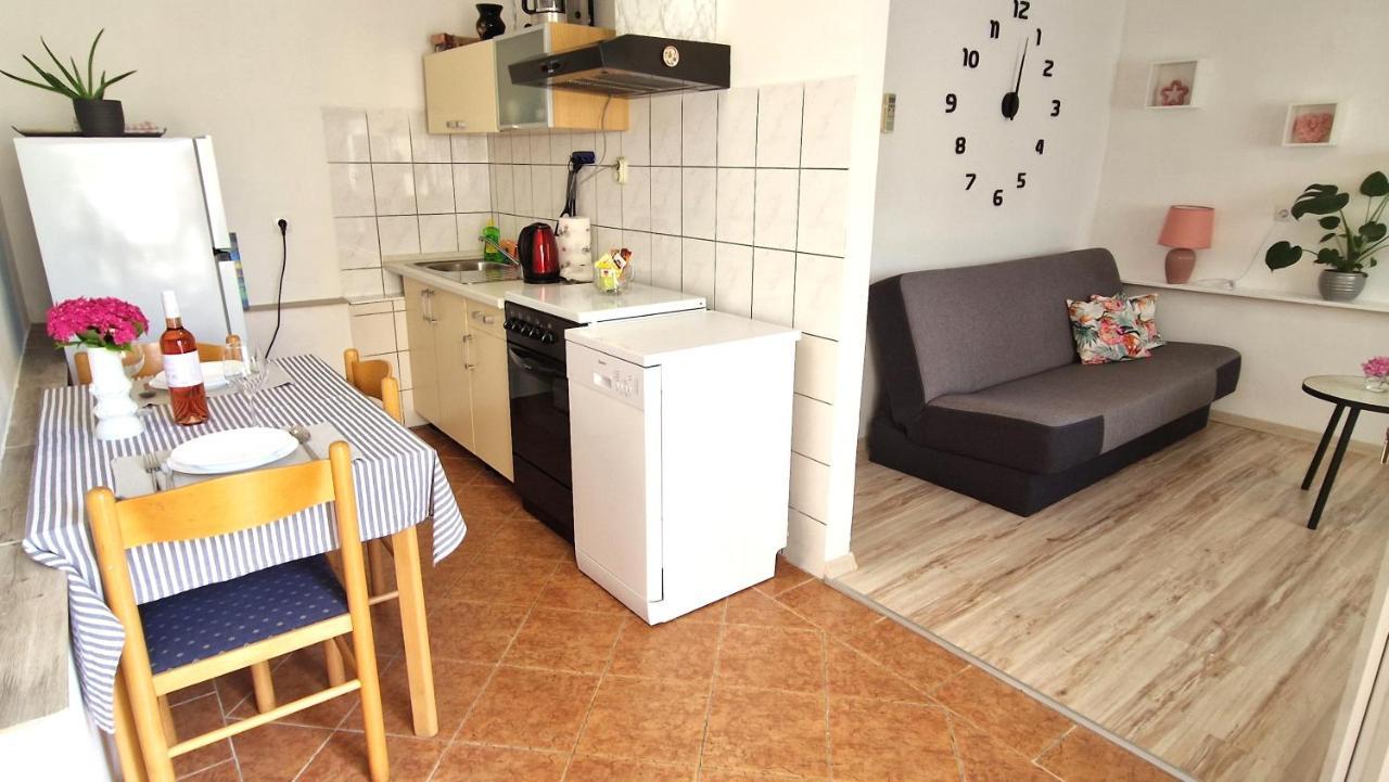 Apartment Jagoda Krk Town Esterno foto